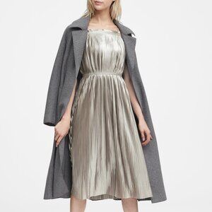 Banana Republic Silver Pleated Fit-and-Flare Midi Dress (size 0)